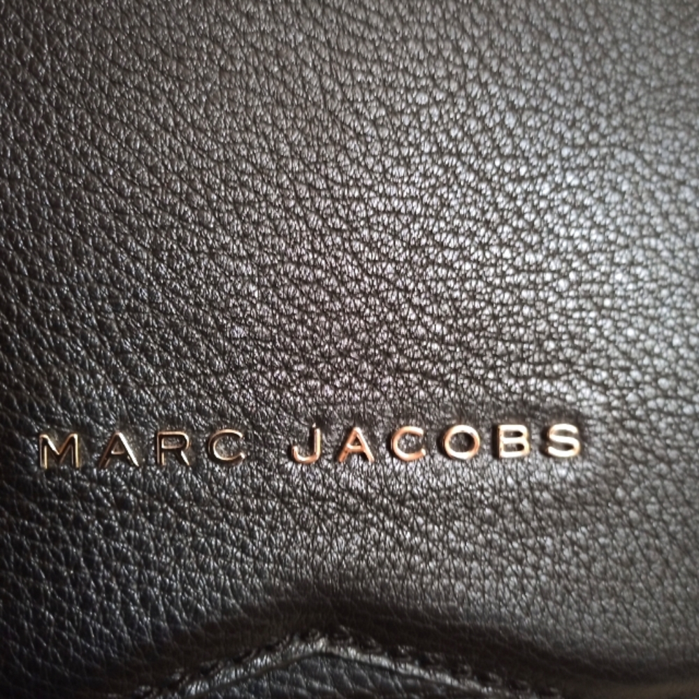 Authentic Mark Jacobs Envelope Black Leather Smal… - image 3
